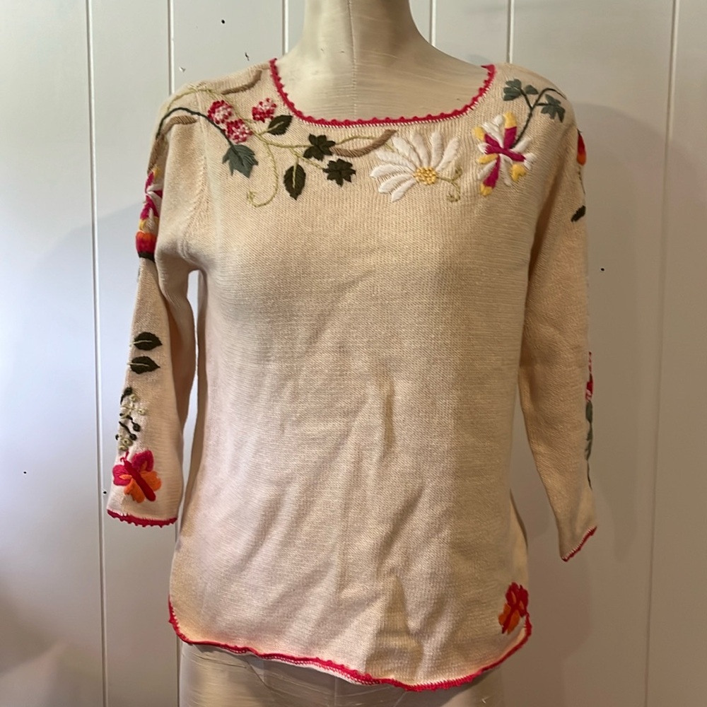 Vintage Rebecca Stone Women's Beige Sweater with Floral Embroidery